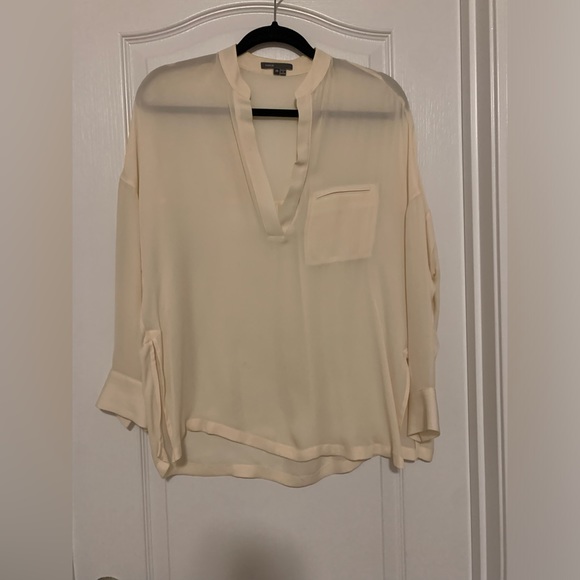 Vince cream top - Picture 1 of 3